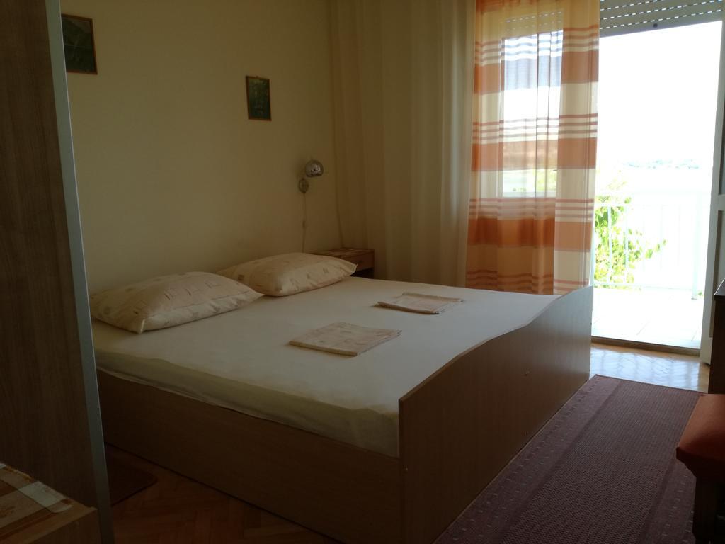 Apartments Dragan Trogir Exterior foto